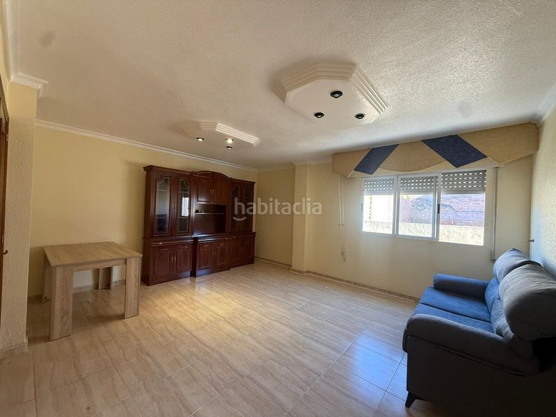Foto 888dc549-84f0-4326-8b45-5d09eebbfbae. Rent flat with parking in Centro Elda