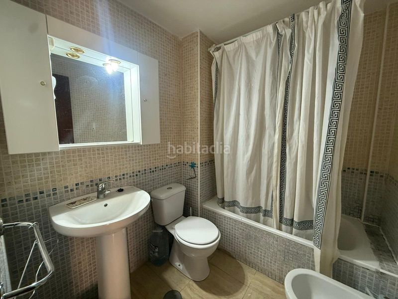 Foto ff14c200-fee5-4370-958b-ff0e107de7bf. Rent flat with parking in Centro Elda