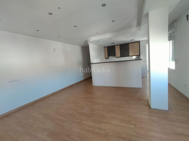 Foto 055c54b3-fb89-475d-935e-543d0d0fc39b. Appartamento in calle navas las 5 in Plaza Castelar - Mercado Central Elda