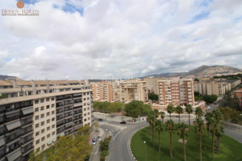Foto 6c1fc058-7d60-4474-b261-815d2d5102ea. Dúplex amb calefacció aparcament a Campo Alto-Club de Campo Elda