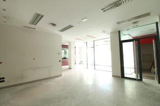 Lloguer Local Comercial a Fraternidad. Oportunidad!