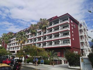 Local Comercial  Calle robles. Local comercial