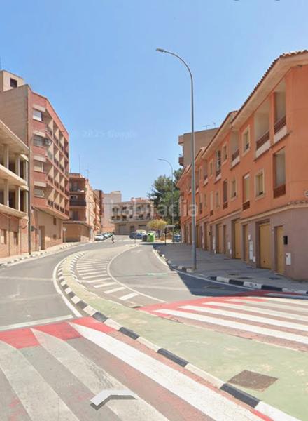 Foto dcbcc688-6556-4284-92f5-2690e1405fce. Reihenhaus mit parking in Agost