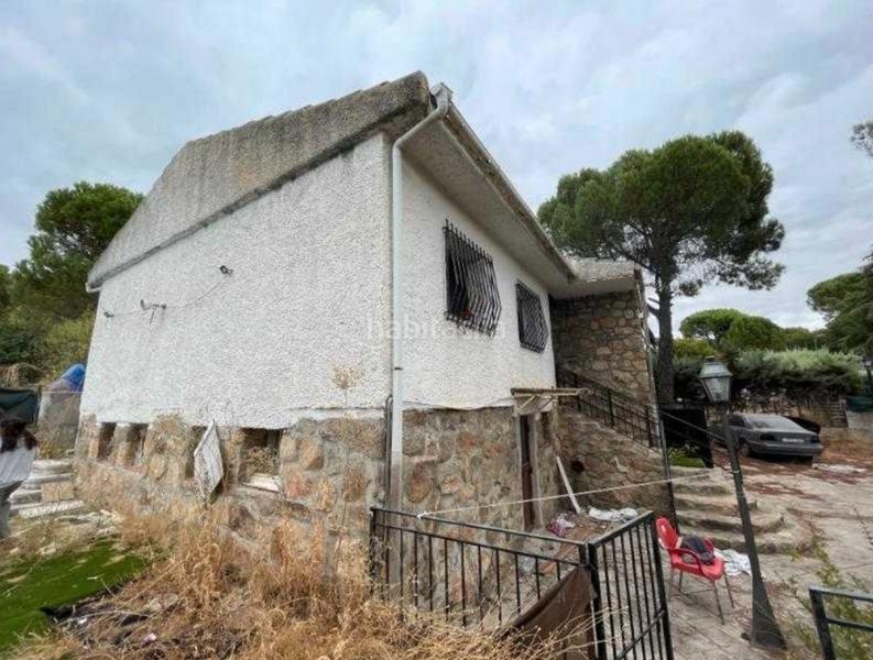 Foto a91855a4-8867-4b35-bdeb-bfe1cb42ae64. Chalet  a reformar en Pelayos de la Presa