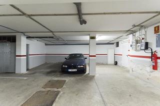 Aparcament cotxe  Calle achimencey. Plaza de parking con trastero