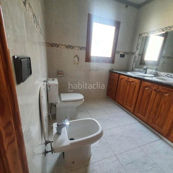 Foto 45677256-6968-4f96-9782-a0b1217ee49d. Chalet in Benifallet