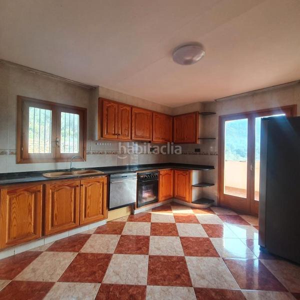 Foto d17d7c62-63ee-4260-8558-e51c384ceba4. Chalet in Benifallet