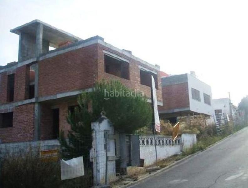 Foto 3ef35530-a049-4bcd-b60c-0815e19efeae. Edifici a carrer prunera 14 a Pobla de Montornès (La)