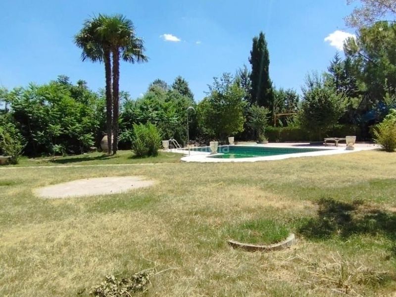 Foto 04acfa6f-943d-49d1-838e-27003512485a. Xalet amb aparcament piscina a Eurovillas Nuevo Baztán
