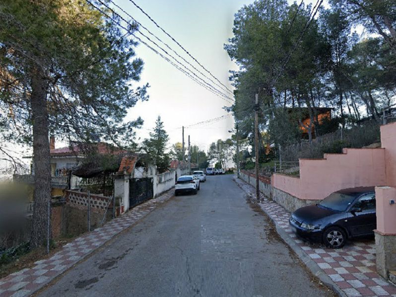 Foto a5edbdd7-3a46-4656-a724-ce1b6a30ab58. Casa a Gelida