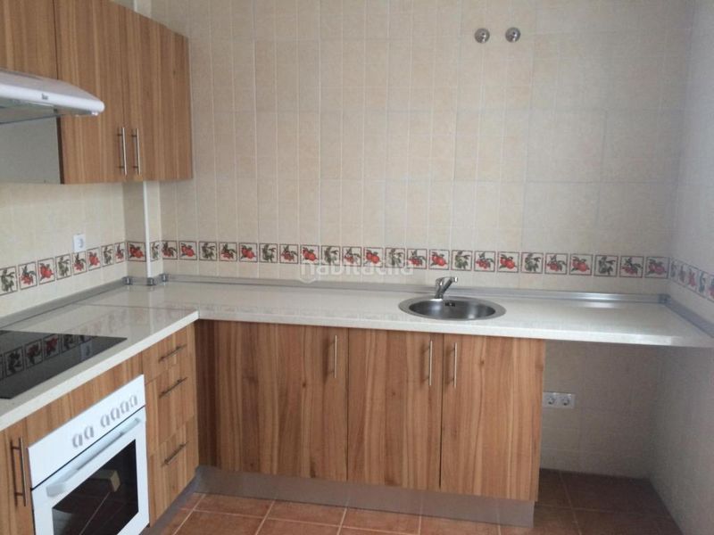 Foto afcdd8ca-b213-4f72-8e34-a5f7c629b955. Casa adossada amb aparcament a Almonte Almonte