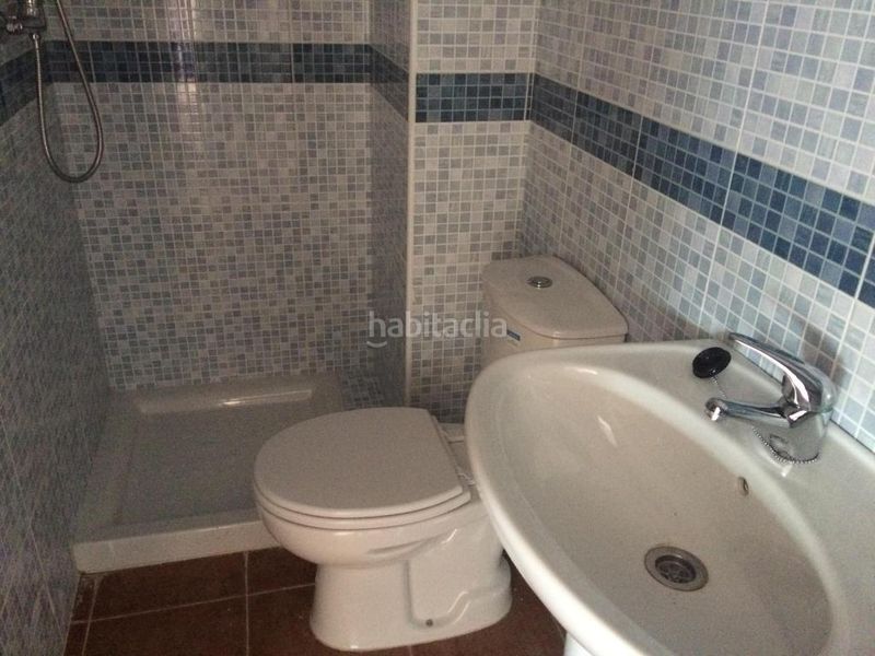 Foto eb035b3d-d0e5-46b5-877f-f03c395fc994. Casa adossada amb aparcament a Almonte Almonte