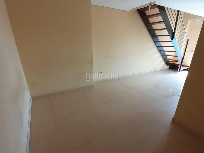 Foto 479e1867-4120-42a0-9718-4de45da4b1ca. Dúplex piso ocupado / sin posesión en Rocafonda Mataró