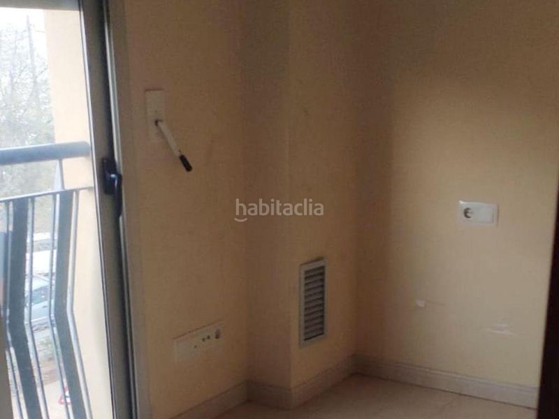 Foto 7c272873-2d2a-4e72-965f-e9510c6b3c7a. Dúplex piso ocupado / sin posesión en Rocafonda Mataró