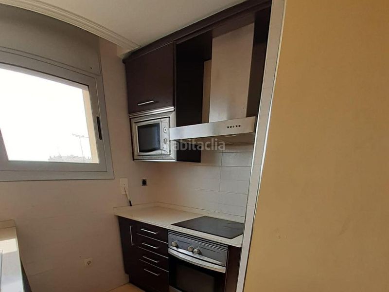 Foto ce4534c3-f7fc-46c2-8ff6-a3d4d1d32c7c. Dúplex piso ocupado / sin posesión en Rocafonda Mataró