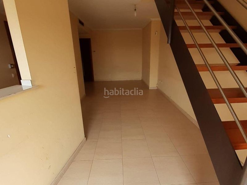 Foto ec4a56b5-5730-4022-bac9-07eb97f82b15. Dúplex piso ocupado / sin posesión en Rocafonda Mataró