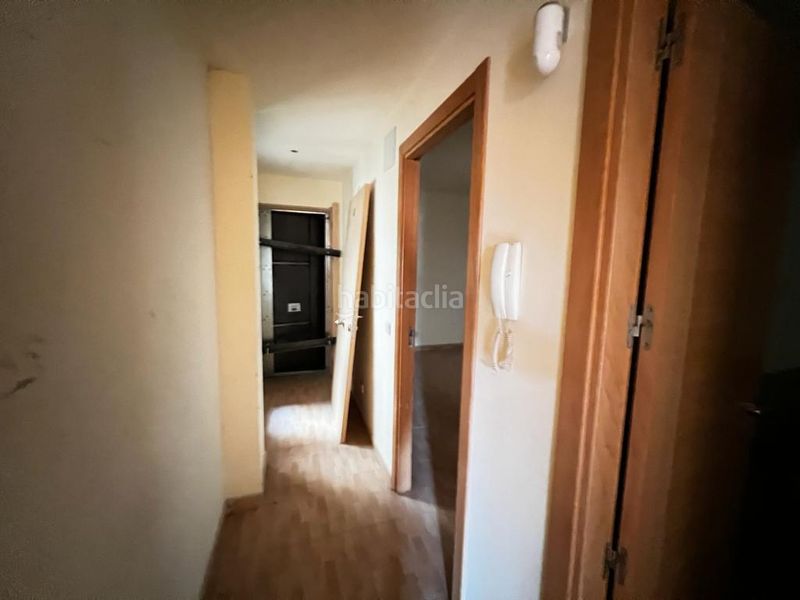 Foto 1f7329fc-6589-4948-afea-45719fc7950c. Pis amb aparcament a Consuegra