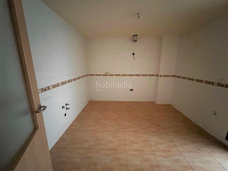 Foto 955b7384-fe22-4330-927c-03a56e19a158. Pis amb aparcament a Consuegra