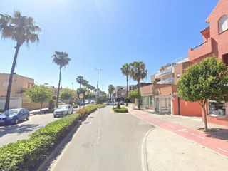 Flat  Avenida de la libertad. Piso ocupado / sin posesión en rota