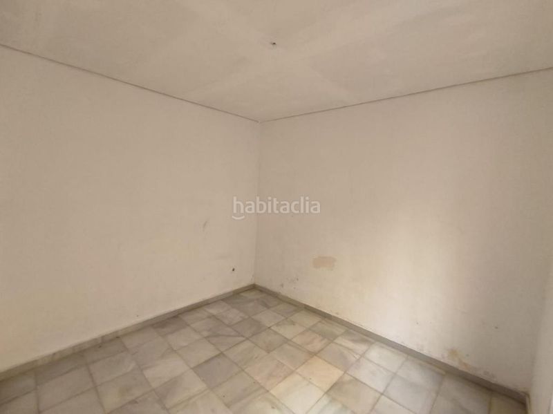 Foto a7e6a803-1f6d-4cd4-ae3f-d3d5d6533276. Casa amb aparcament a Cabezas de San Juan (Las)