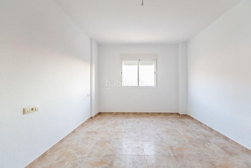 Foto a60103f6-0196-4602-886a-3b4e7c3d5f8f. Casa adossada amb aparcament a Plaza de la Luz Ejido (El)