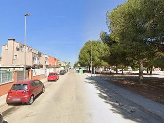 Casa adossada a Gallipont. Chalet sin posesión/ocupado en  la pobla de vallbona, valencia