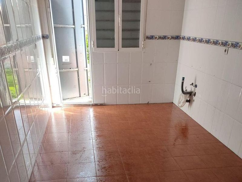 Foto 062c95f5-e247-4382-a5f8-238ced8ce2b1. Casa adossada amb aparcament piscina a Hormigos
