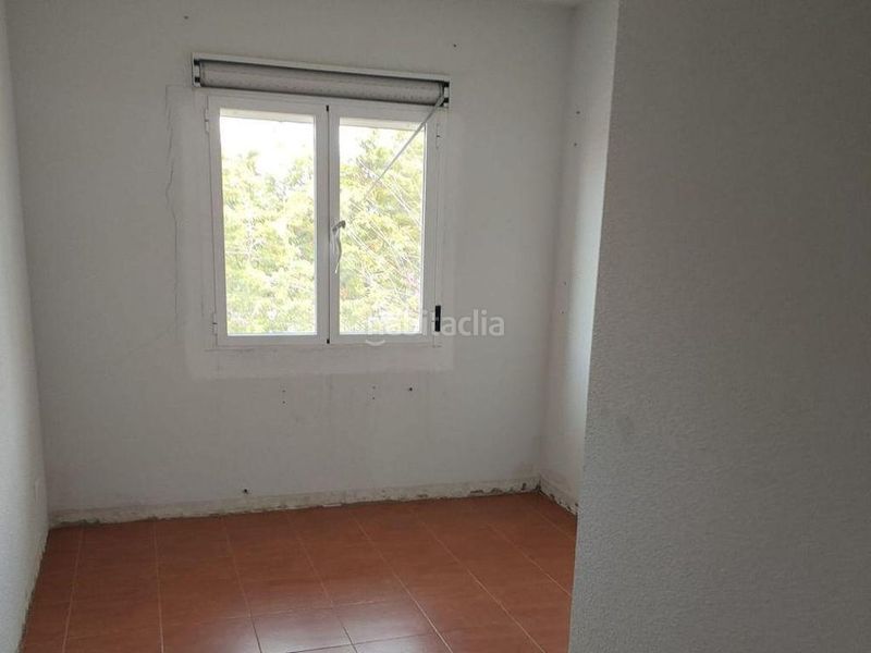 Foto ac5b09da-fc5d-4dd3-9e34-bdbbf844ec05. Casa adossada amb aparcament piscina a Hormigos