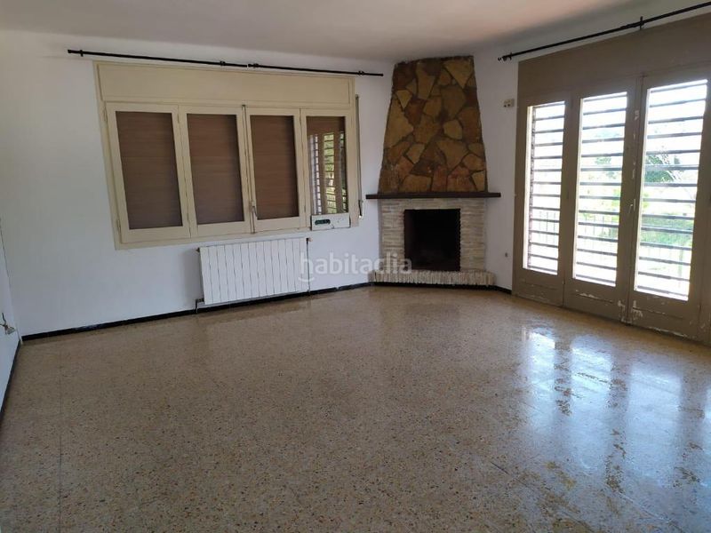 Foto 2e10eae3-19d6-4d54-a96c-72ce4d75d6b4. Xalet amb aparcament a Bescanó