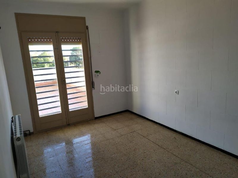 Foto c522ae12-bd87-4e45-b824-5c0a4358e98c. Xalet amb aparcament a Bescanó