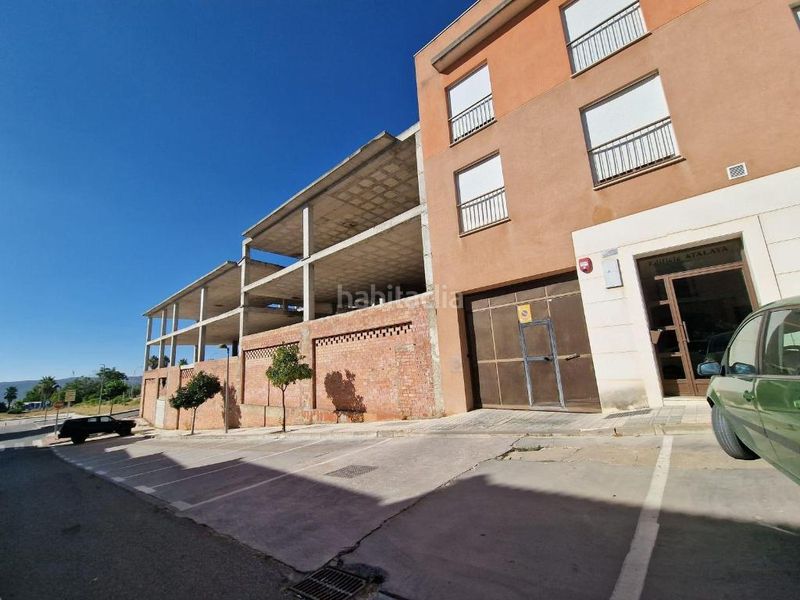 Foto 4507dee2-52b8-4407-9dc2-cdce757ee8d4. Edificio in Rute