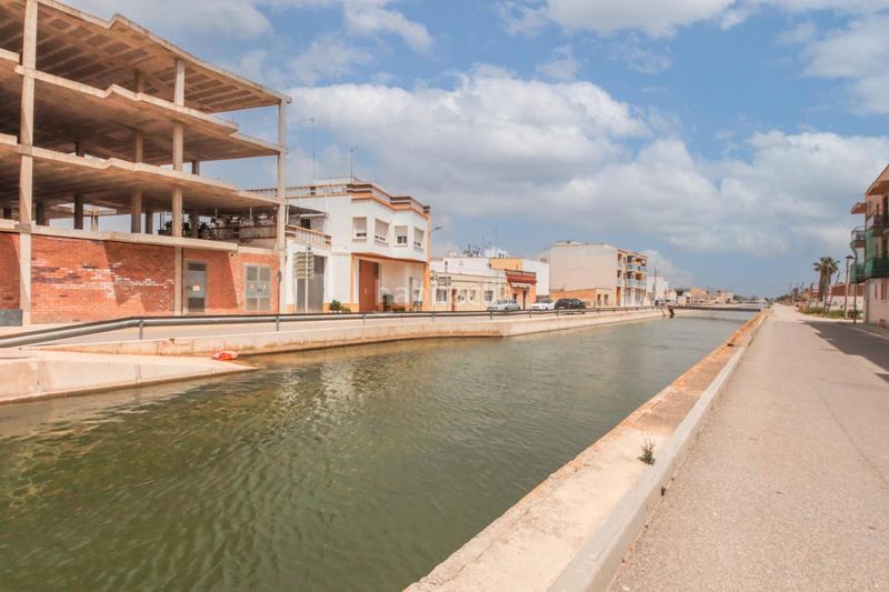 Foto 4f234fea-4cac-4c0f-b875-c6ed92a56c88. Edifici a Sant Jaume d´Enveja