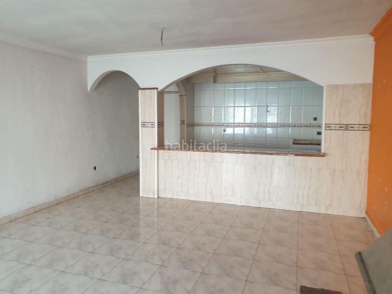 Foto 6678bfd0-6213-487b-aad0-27569957d2fa. Casa adossada amb aparcament a Parc Bosc-Castell Figueres