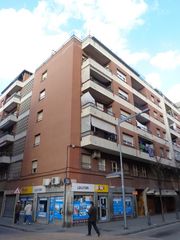 Pis  Carrer de torras i bages. Piso ocupado / sin posesión en salt