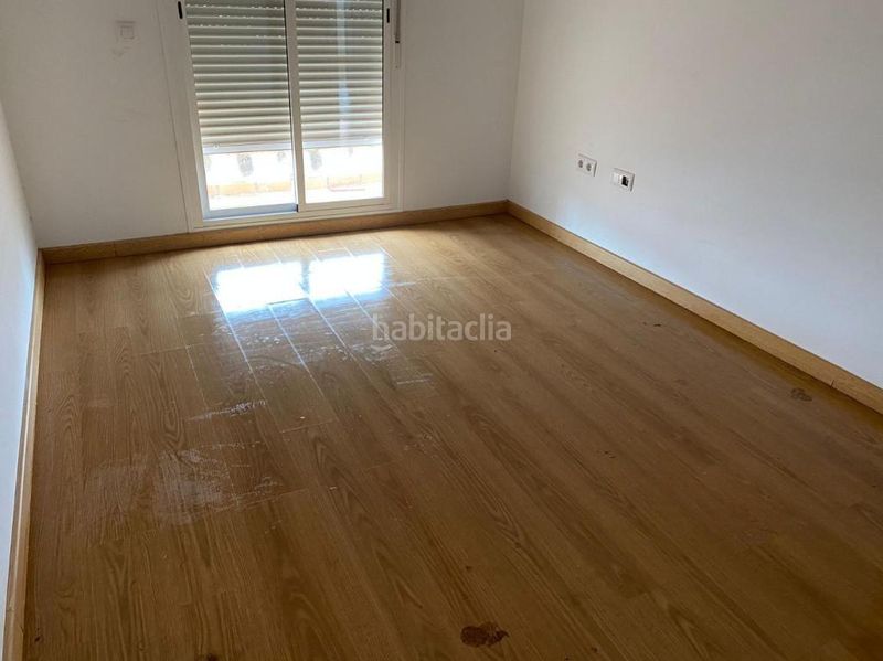Foto cf32cd81-fbcb-42b1-8816-8d939b2b7c40. Flat in Avenida de Rota Chipiona