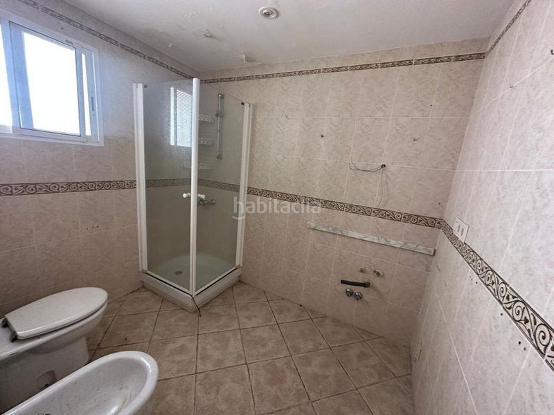 Foto cb29ede4-3326-4c9f-9c3b-2a2c57b2f9d7. Casa adossada amb aparcament piscina a Cotobro Almuñécar