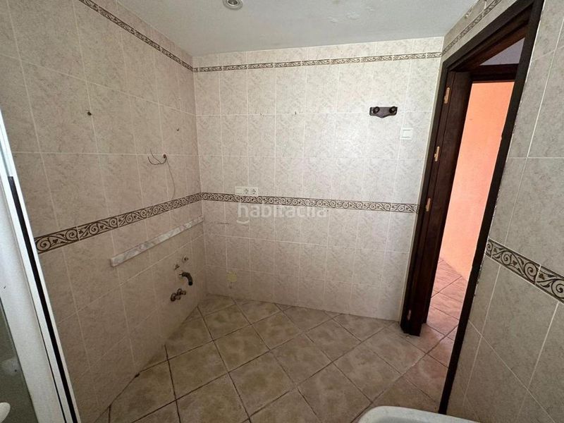 Foto ee8a4ca9-90db-4013-ae0f-1b7b9509ff80. Casa adossada amb aparcament piscina a Cotobro Almuñécar