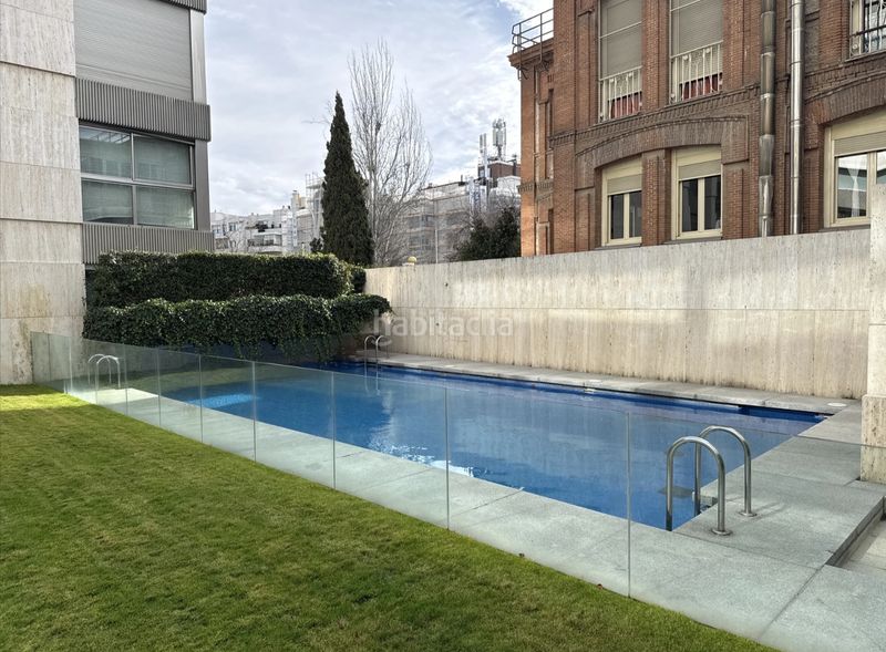 Foto 4bbb0d23-e789-4466-83ae-d515d92f985e. Pis amb aparcament piscina a Hispanoamérica-Bernabéu Madrid