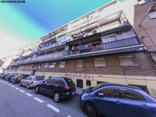 Pis a Calle Alfredo Aleix