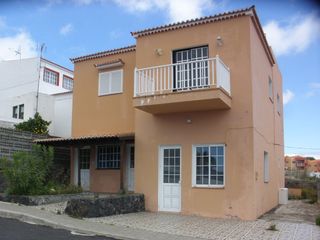 Pis a Calle Florencio Pérez Pérez 11