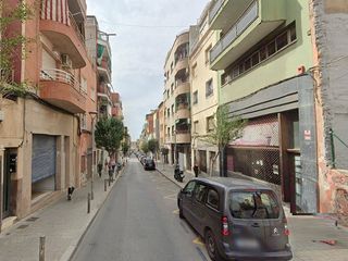Pis a La Salut. Piso ocupado procedente de entidad bancaria en badalona