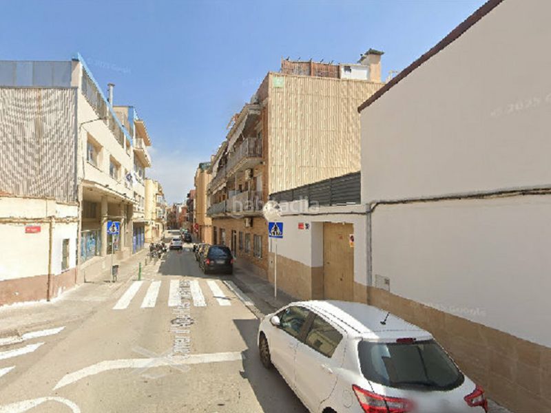 Foto e21d8952-3819-4a15-9b61-b0796b04681a. Pis a Passeig Maragall Gavà