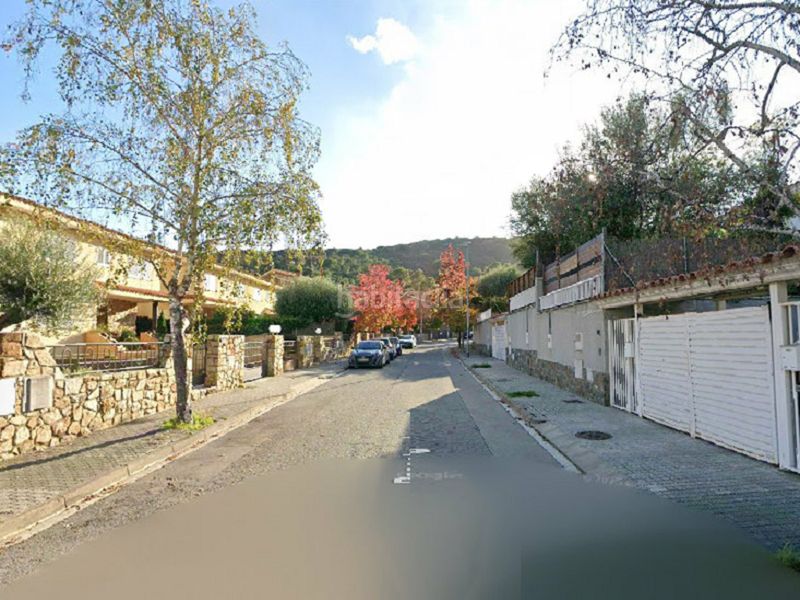 Foto c62cbbe1-4c98-4fb0-a8e0-e1b21471bc15. Xalet amb aparcament piscina a Nucli Urbà Argentona