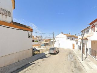 Casa adossada a Aguadulce. Casa adosada ocupada, procedente de entidad bancaria