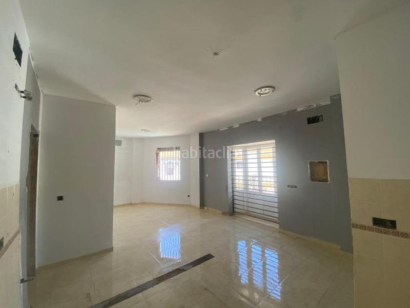 Foto 7a02b59b-60d4-4c33-b114-1bae8e426fa8. Casa adossada amb aparcament a Aguadulce