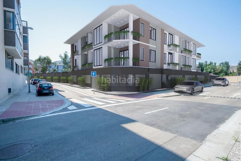Foto d7967059-bd46-4e8b-937b-497a90f14700. Edifici a avenida de españa 1 a Cadrete