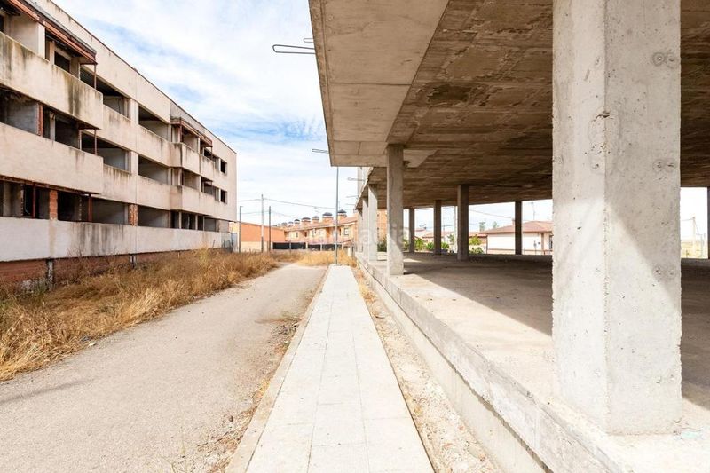 Foto 4ec84b0c-73a8-4c37-a3c3-5af102dd1ef3. Edificio in calle jardines 28 in Portillo de Toledo