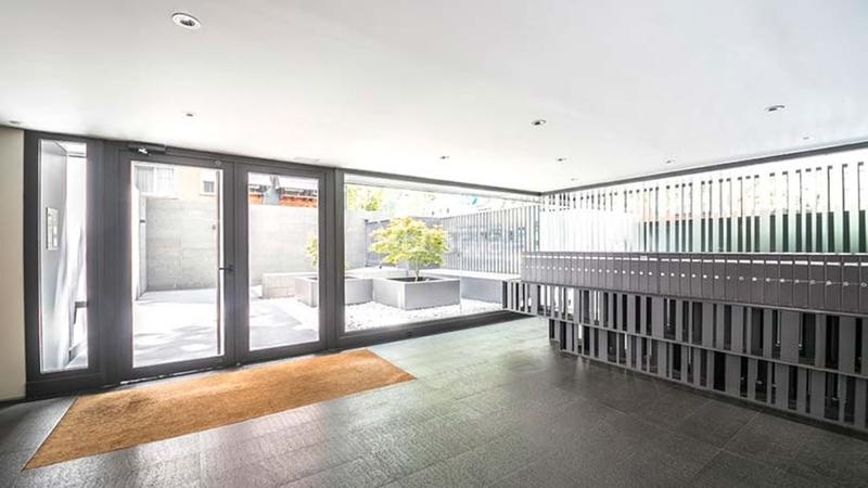 Foto 1e27fcf7-378e-42ff-a666-d7bbd9ad6518. Duplex in paseo de san francisco de sales 106 in Vallehermoso Madrid