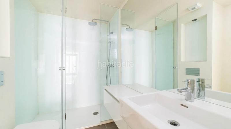 Foto 1e964eae-37d3-49b3-94bc-c91b3a9d2a8d. Duplex in paseo de san francisco de sales 106 in Vallehermoso Madrid