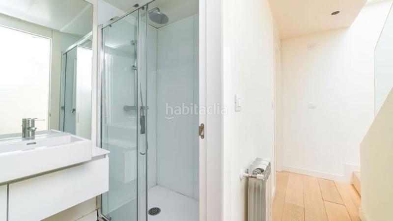 Foto 21b807ed-351e-441a-bda0-ececa4b72974. Duplex in paseo de san francisco de sales 106 in Vallehermoso Madrid